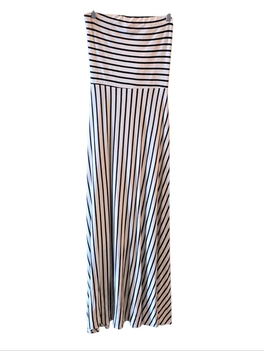 💙 BOBEAU Strapless Maxi Dress With Back Cutout Black White Stripe Fully Lined